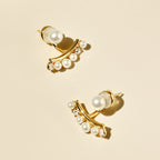 Innocence Age Pearl Smile Two-Way Earrings