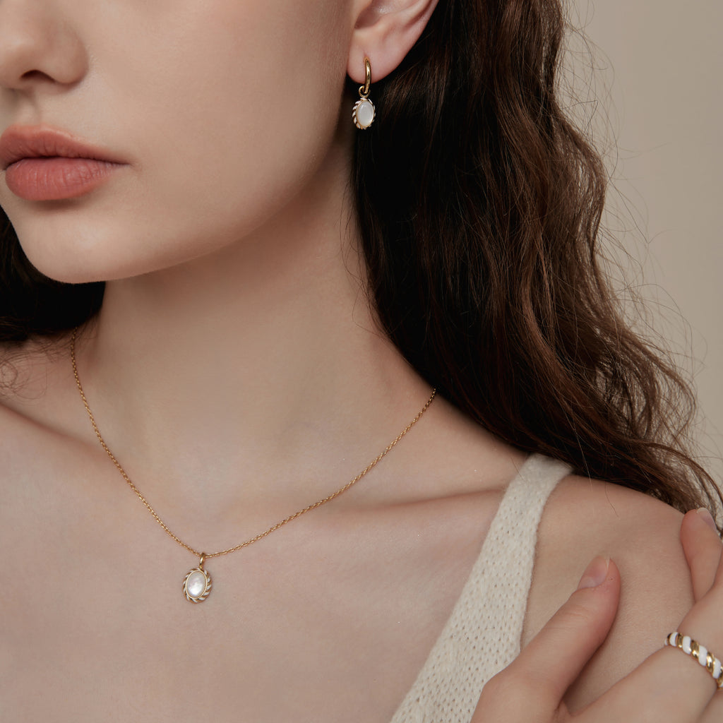 Moonlight Mother of Pearl Pendant Necklace