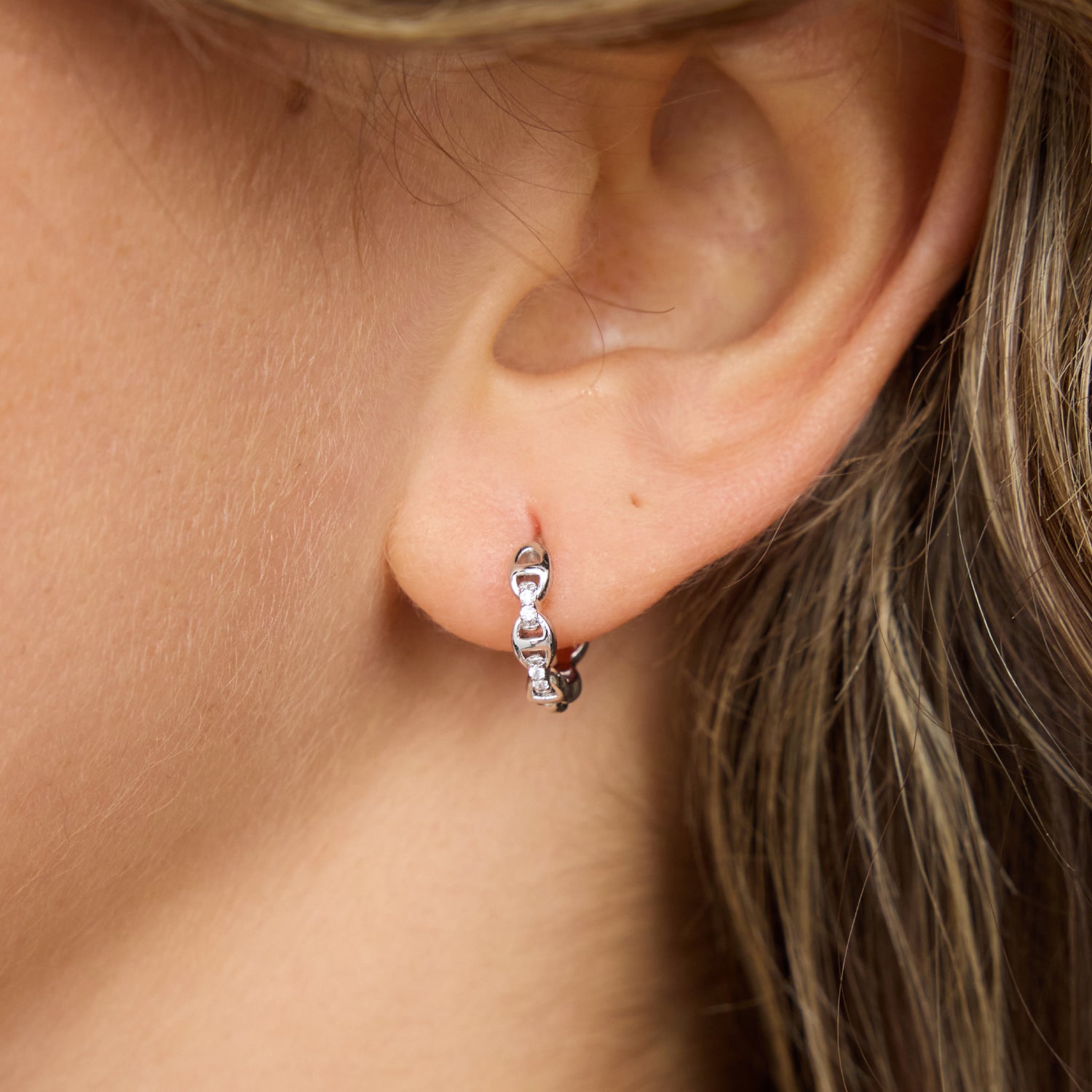 Signature Chain Link Small Hoop Earrings