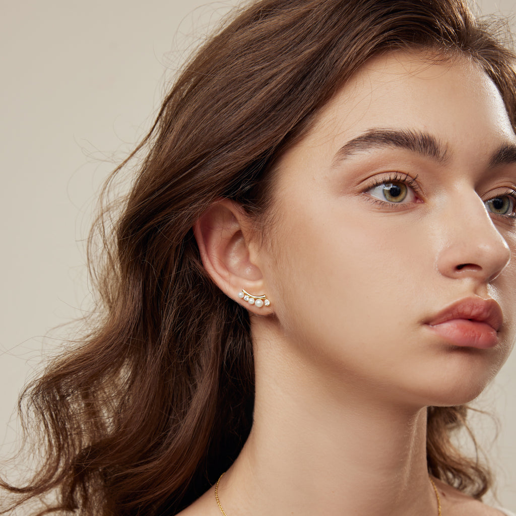 Shell Pearl Smile Stud Earrings