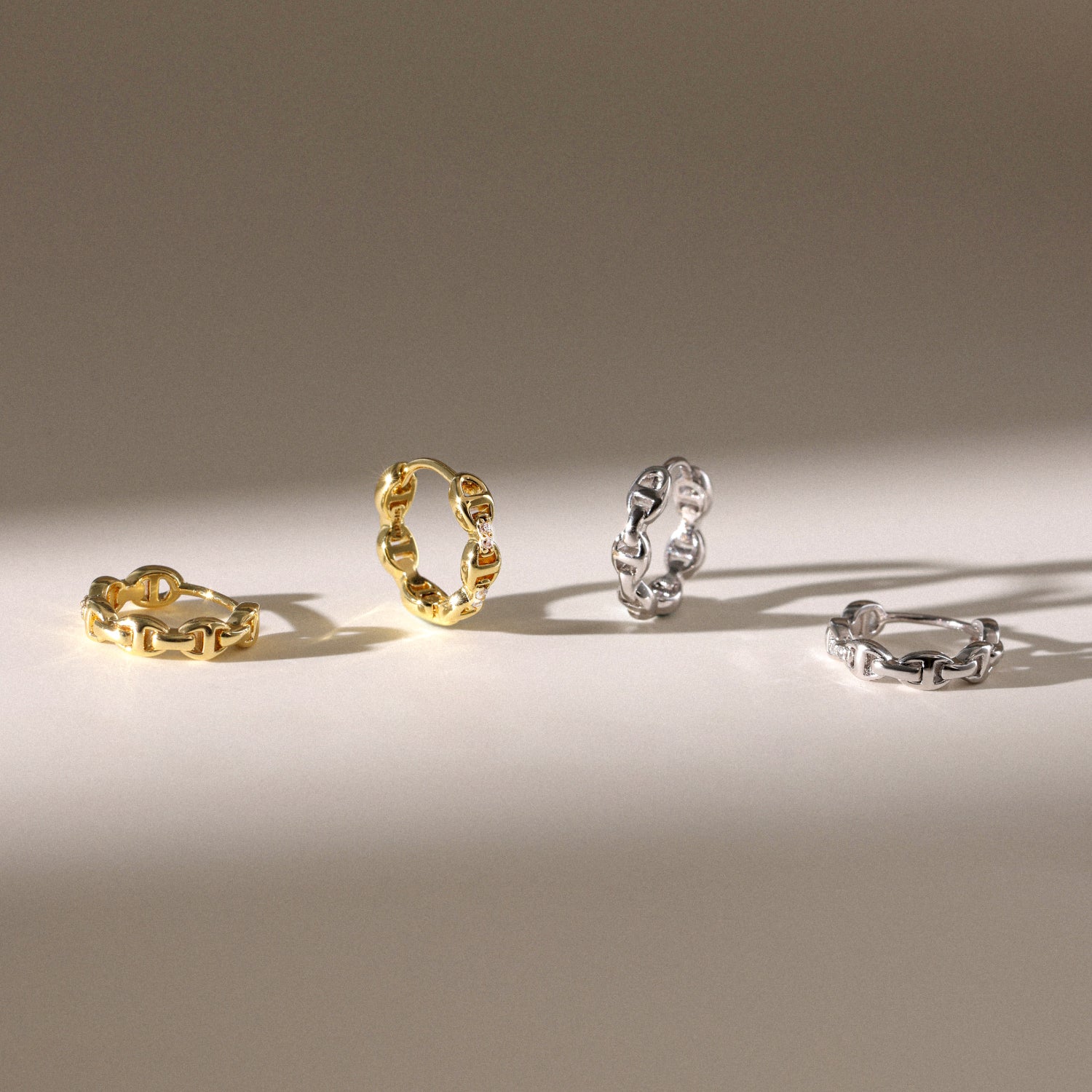 Signature Chain Link Small Hoop Earrings