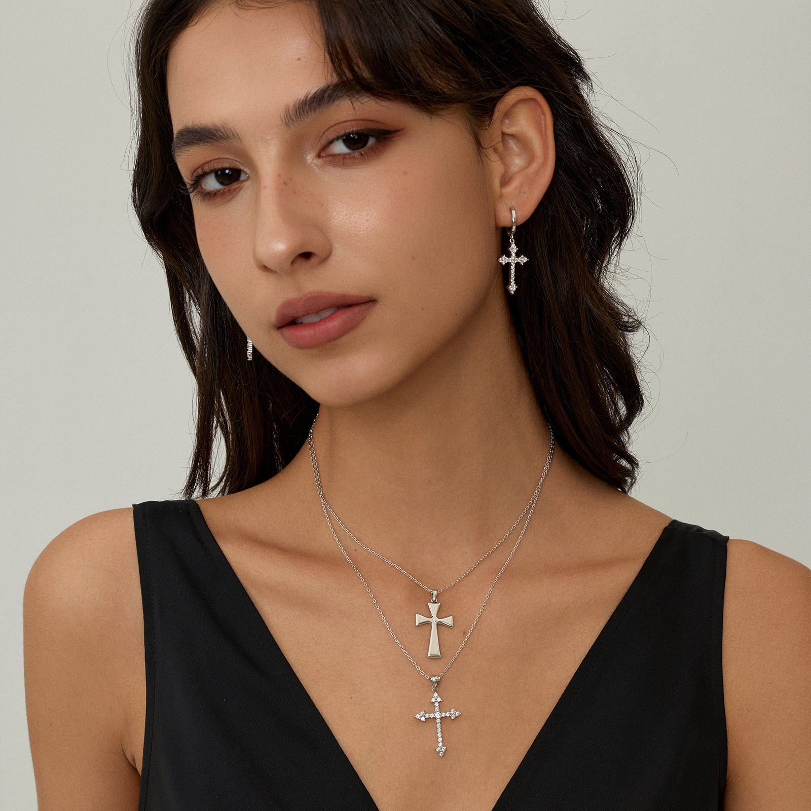 Medium Cross Silver Pendant Necklace