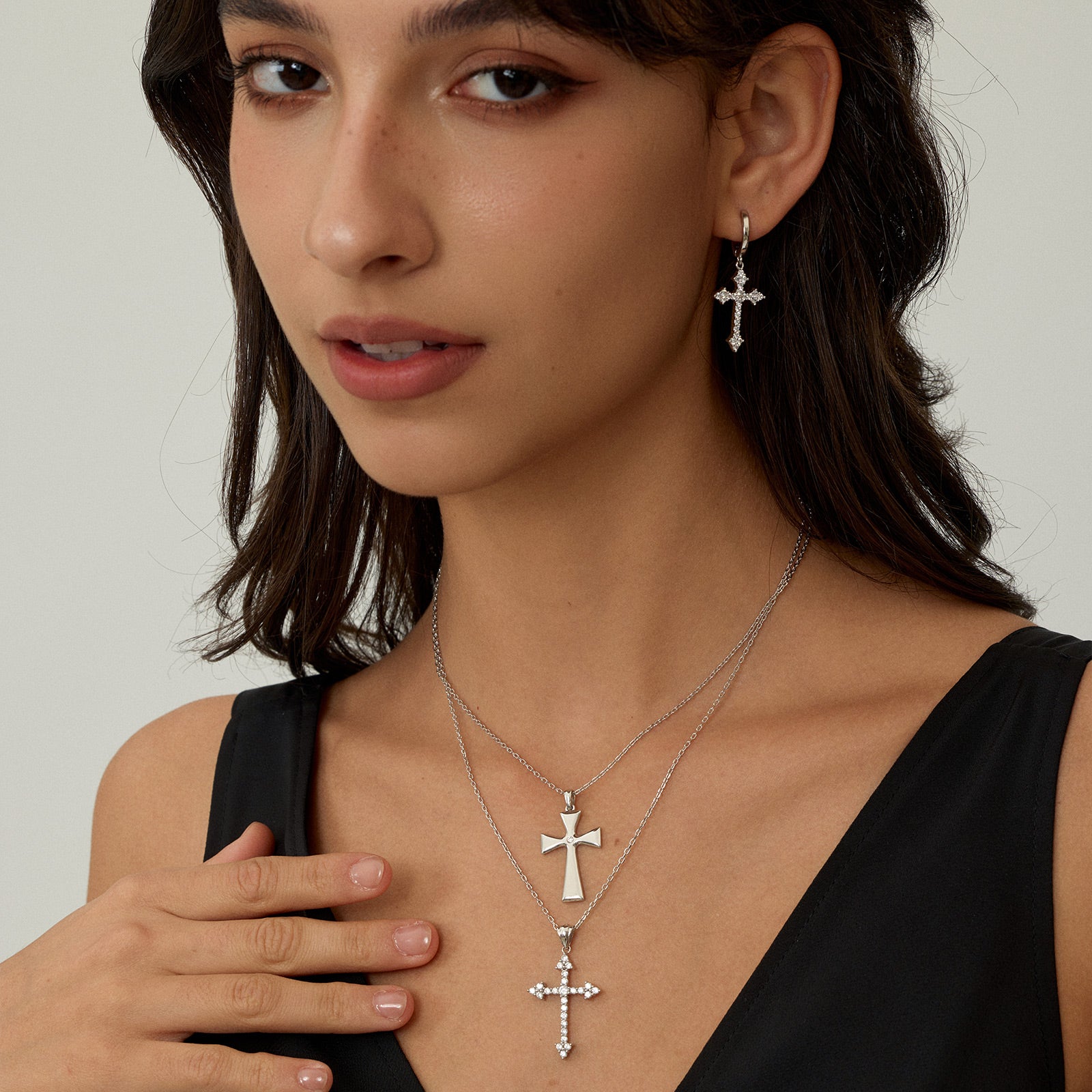 Medium Cross Silver Pendant Necklace