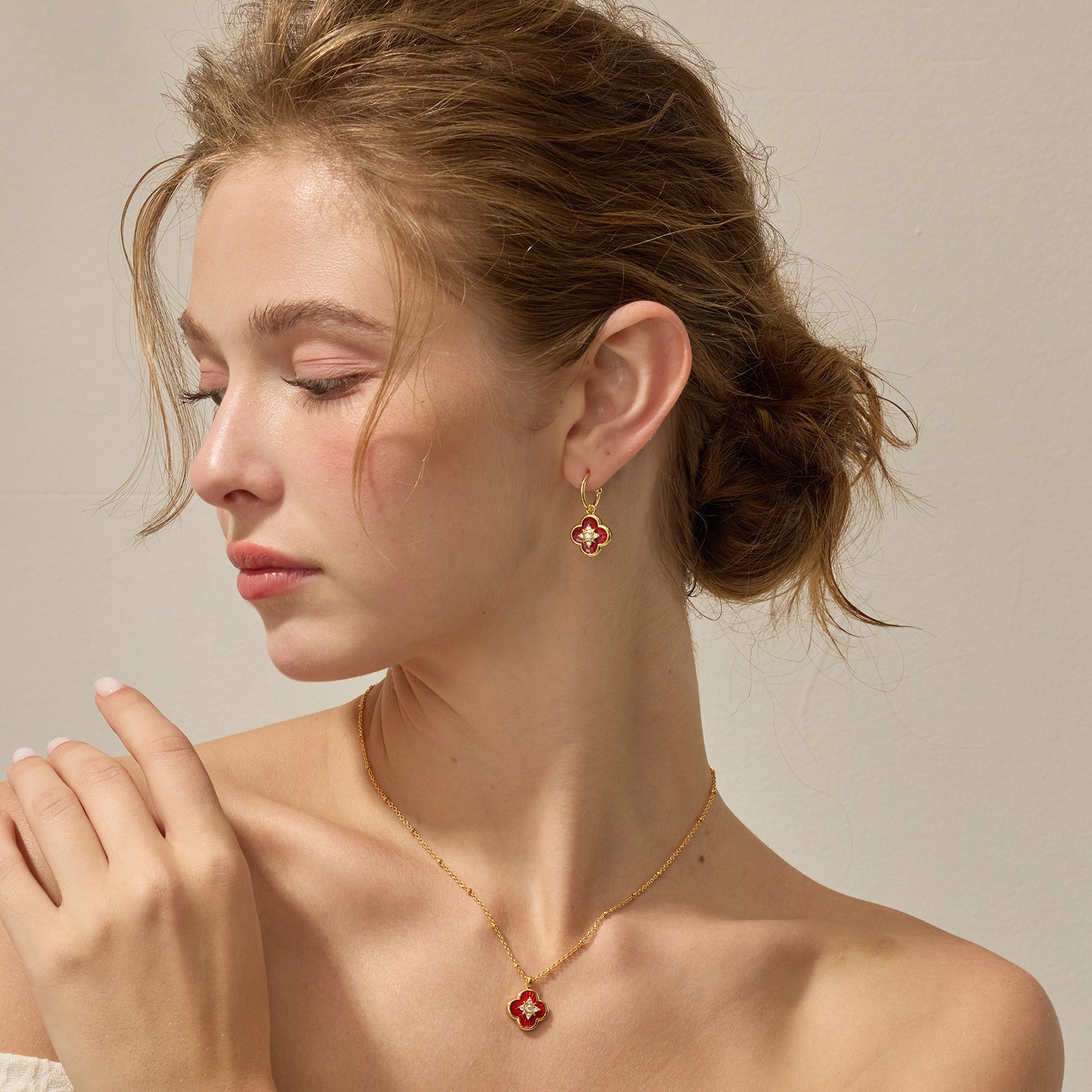 Secret Garden Clover Drop Earrings